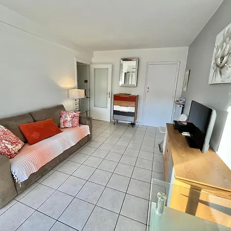 Kent By Welcome To Cannes